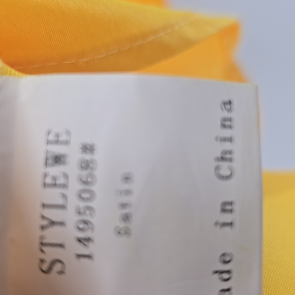 STYLEWE‎ YELLOW DRAMATIC SLEEVE DRESS - Picture 6 of 6